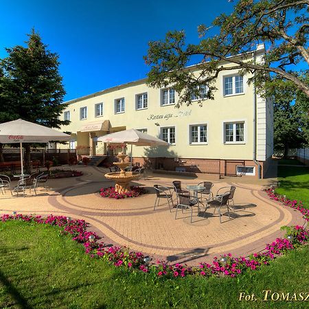 Hotel Kaprys Świdnik Exteriör bild